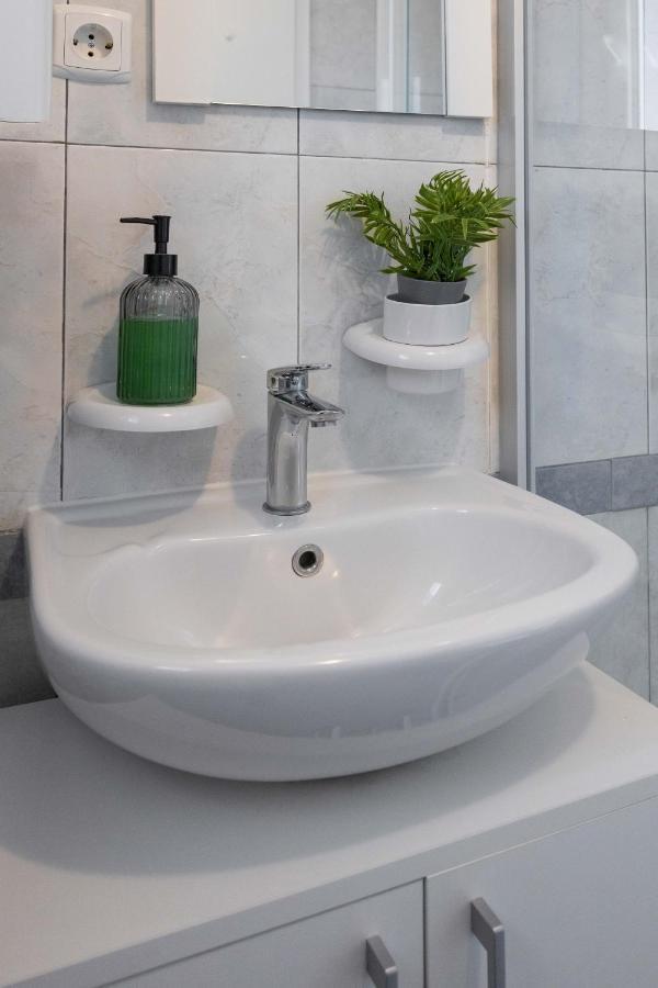 Apartmán Bright And Modern Studio Near City Center Záhřeb Exteriér fotografie